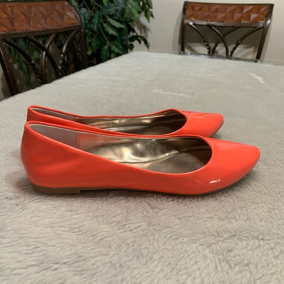 Steve Madden Ibiza Flat Retail:$55.00 - Picture 2 of 8